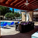 6 Bdr Villa With Tennis Court