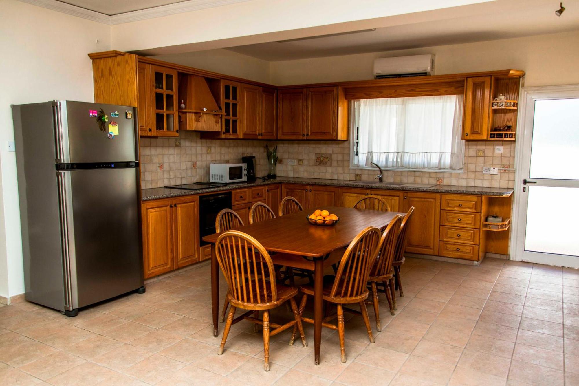 Willa 6 Bdr With Tennis Court